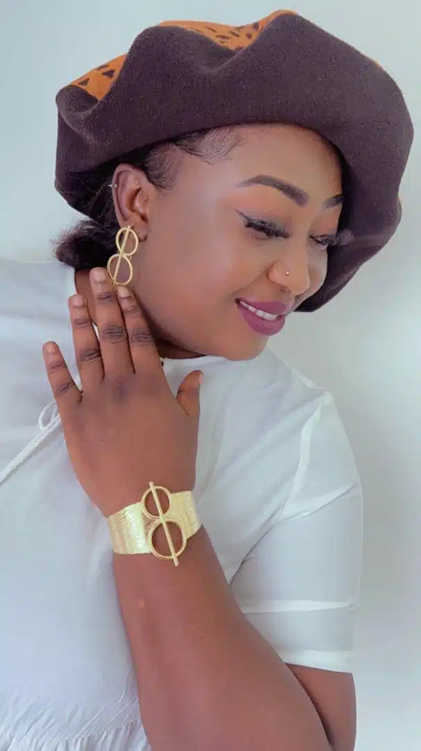 Parure Bague & boucles d’oreilles POVE